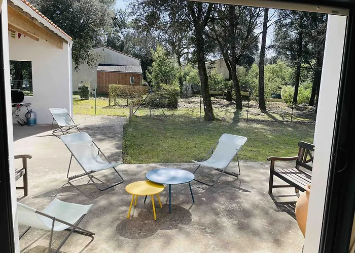 Oleron 17 Pers Proche Ocean Et Commerces Grand-Village-Plage